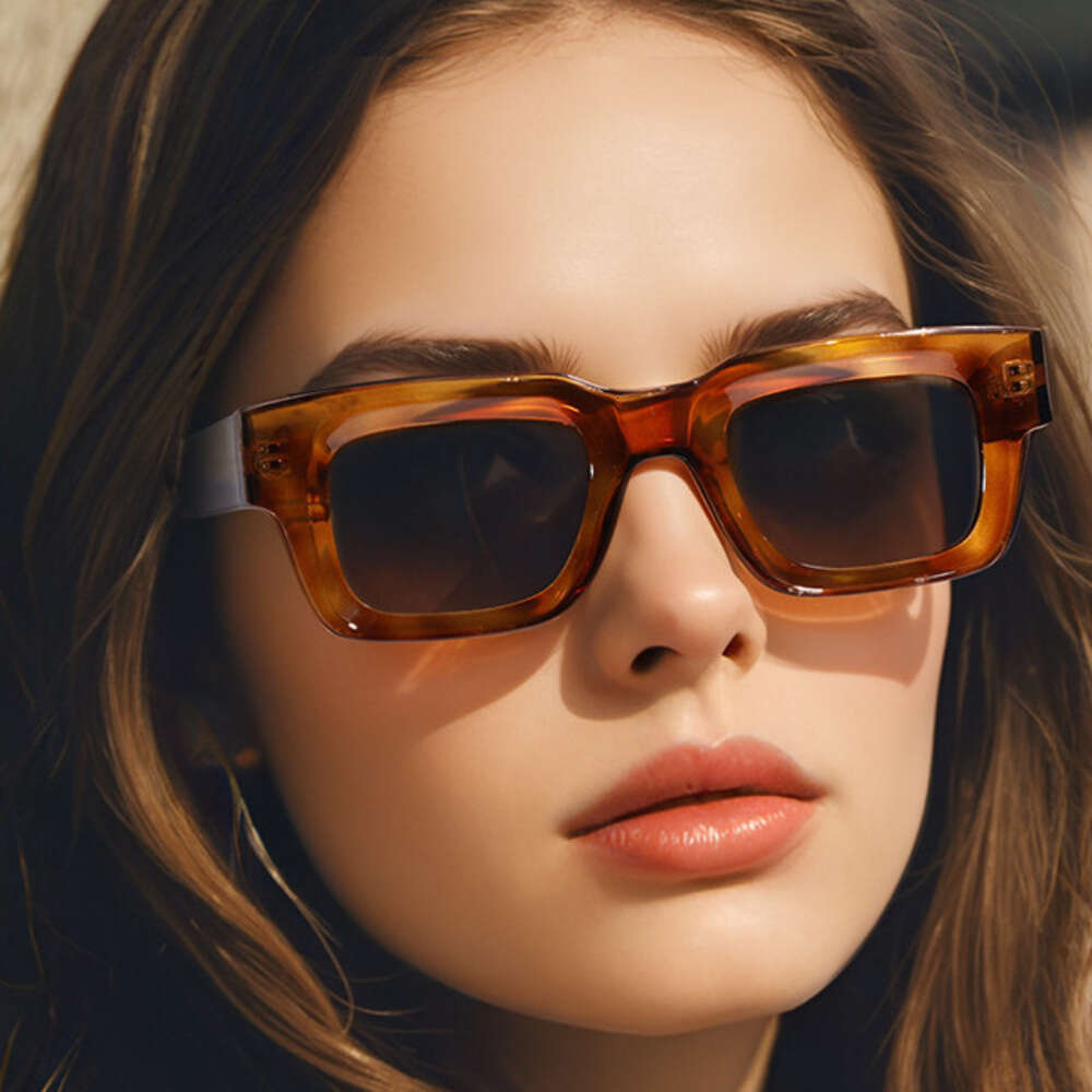 New Adult Retro Square Frame Polarized UV Protection Fashion Sunshade Inserted Temple Sunglasses Kg2518 Liuyuemoshang