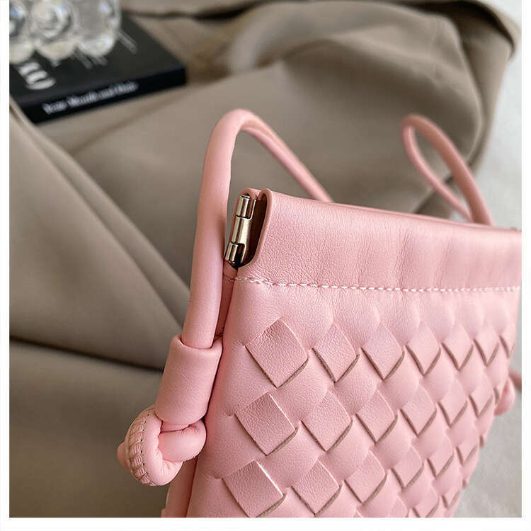 Shoulder Bag Designer Bag Exquisite Knitted Style Small Bag Women's New High End And Versatile Commuting Vertical Fashion Crossbody Phone Bag Lux