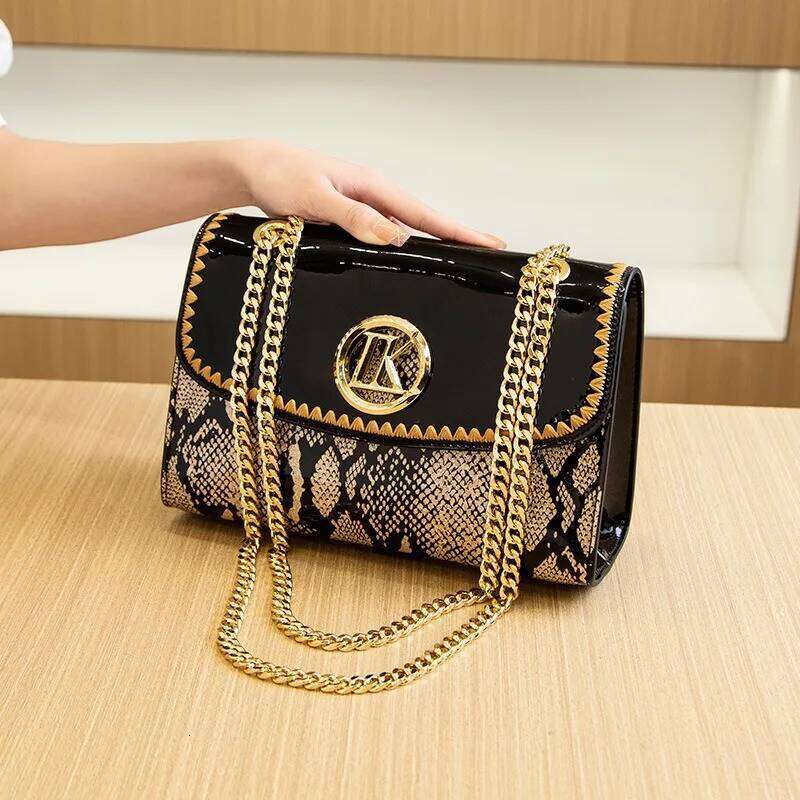 Hot Selling High-End Snake Patterned Shiny Chain Single Shoulder Crossbody Bag, Stylish Women's Bag