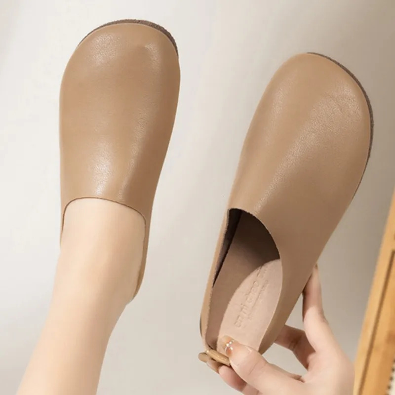 Gacimy Women Fashion Flat Slippers Summer Outdoor Non-slip Beach Shoes Lady Casual Flat Shoes Comfort Soft Sole House Slides 260323