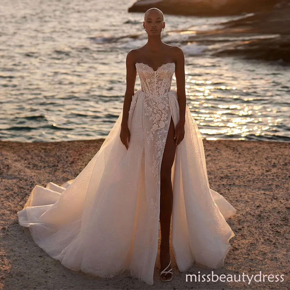 Charming V-neck A Line Wedding Dresses Lace Applique Bridal Growns Side Slit Sweep Train Custom Made 2026 Vestido De Noiva M30 ZD10