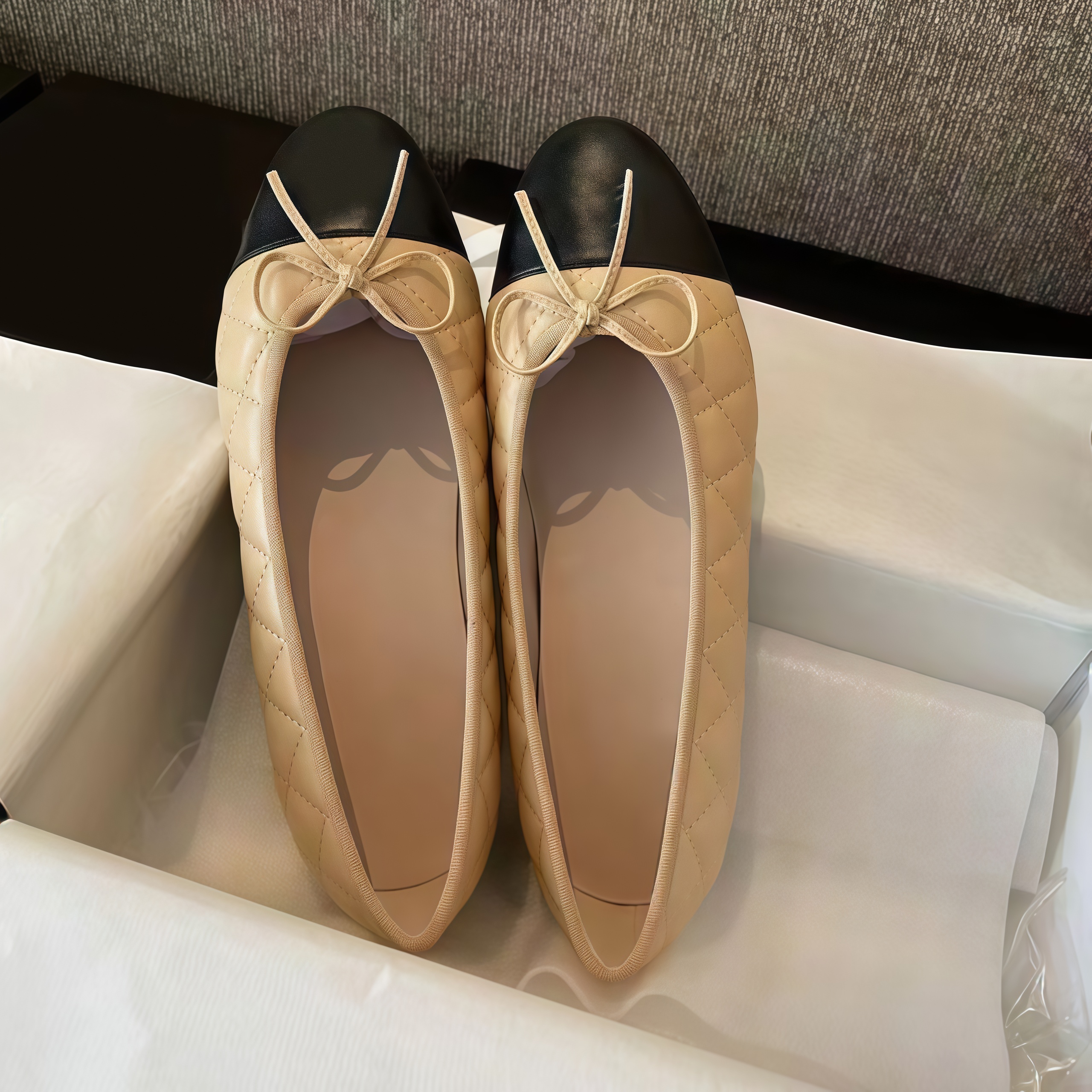 Ballet Paris Designer Professional Dance Shoes Satin ballerinas Bowknot Round toe Shallow Mouth Single Shoe Mary Jane comfortable flat sandals women Loafers 1