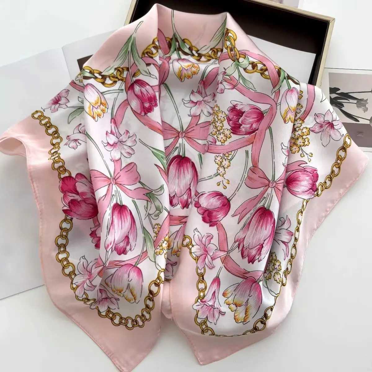 Chain Tip Scarf Lightweight Silk Like for Modern Ladies Off Party Neck Hair Bandana Bag Accessory Trendy Wen Scarf X260328