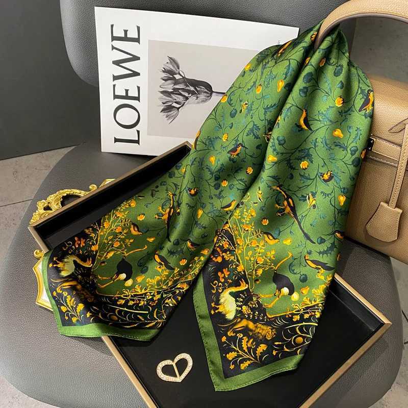 100 Real Silk Scarf New 68CM Natural ShAWl WrAPs Women Ladies Fashion Scarves Foulard Bandana Square Headband Hijab Z260330