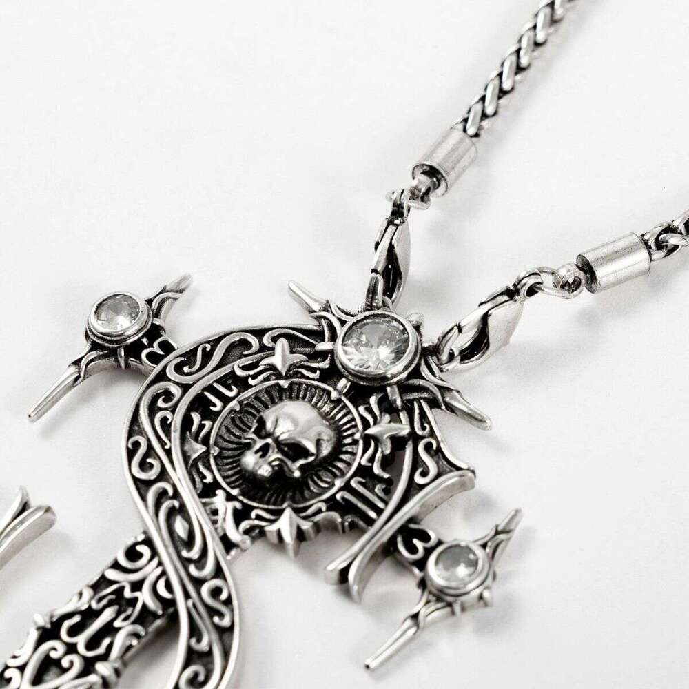 Medieval Skull Pendant Necklace American Retro Casual Style