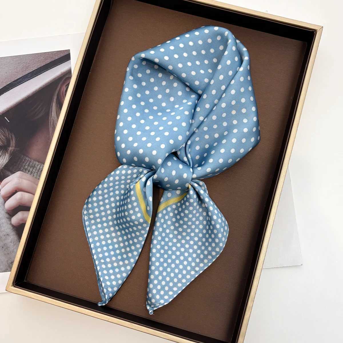 Dot Print Wen Square Scarf Silk Feeling Neckerchief Bandana Lady Spring Shawl Scarves Wrap Kerchief Hair Band Ties X260328