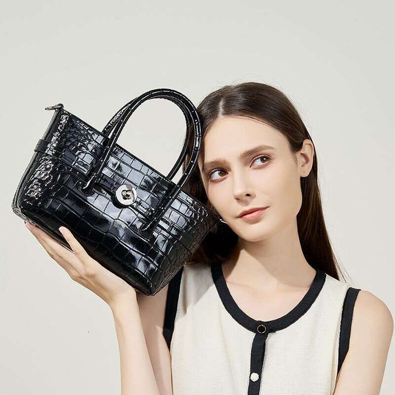 New Premium Leather Tote For Women Fashionable Shoulder Bag Oversized Solid Color Versatile Work Casual Purse Liksusie