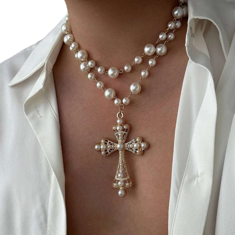 Hip-hop Luxurious Punk Style Necklace Cross Collage Imitation Pearl Collar With Exquisite Delicate Perfect For Everyday Wear As A Versatile & Jewelry 