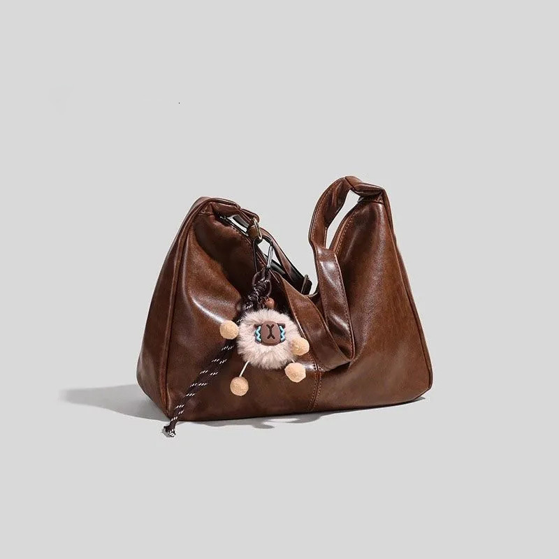 New Retro Versatile Shoulder Crossbody Fashionable Large Capacity Commuter Casual Tote Bag