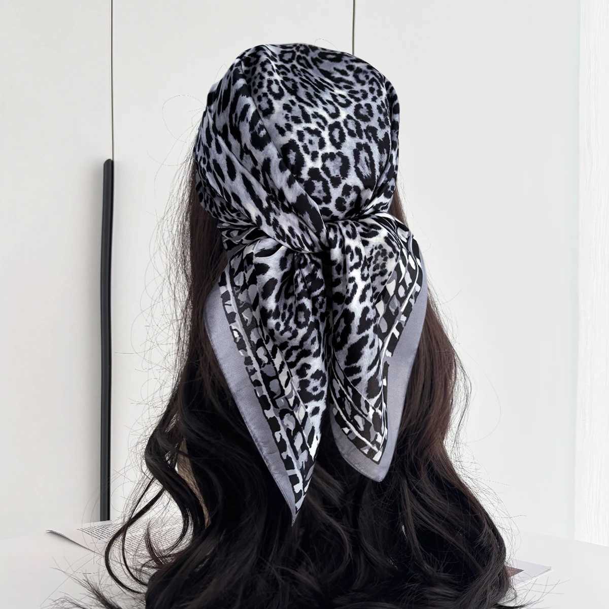 Imitation Silk Square Scarf For Wen leopard Printed Banda Hairband Luxury Hijab Neckerchief Elegant Shawl Wraps X260328