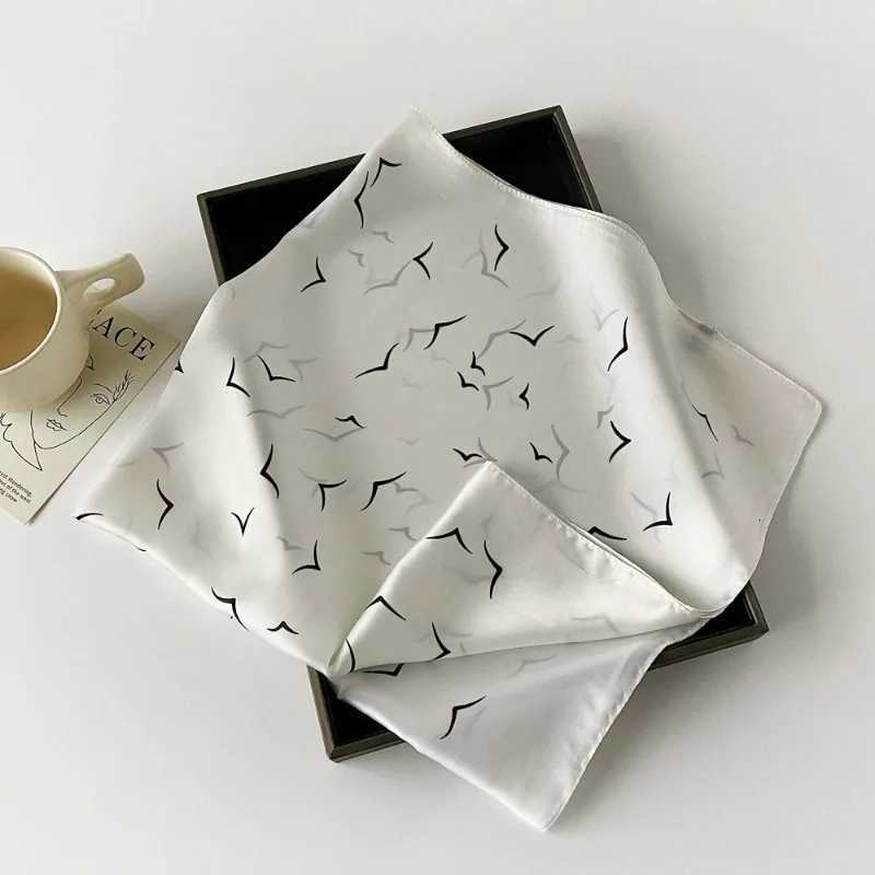 70cm Simple Striped Small Square Scarf Wens Imitation Silk Scarves Temperament Versatile Ethnic Style Printed Scarf scarf X260328