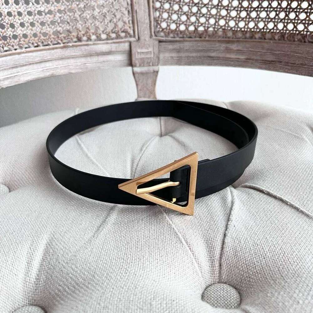 Fashion Leather Thin Belt For Women Triangle Buckle Waist Strap Female Jeans Dress Trouser Decorative Waistband Chunjinqiuli