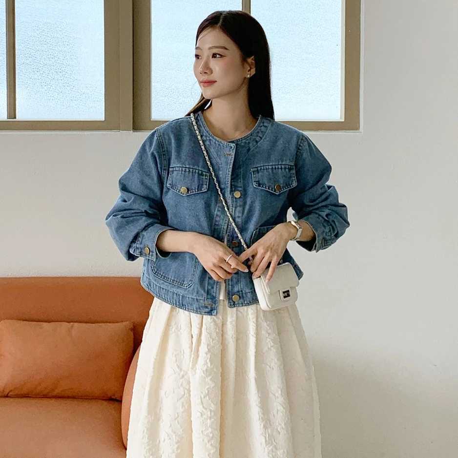 Botvotee Denim Jean Jacket for Women Vintage Pocket O Neck Long Sleeve Button Dowm Jeans Jackets Fall Spring OutwearT260328