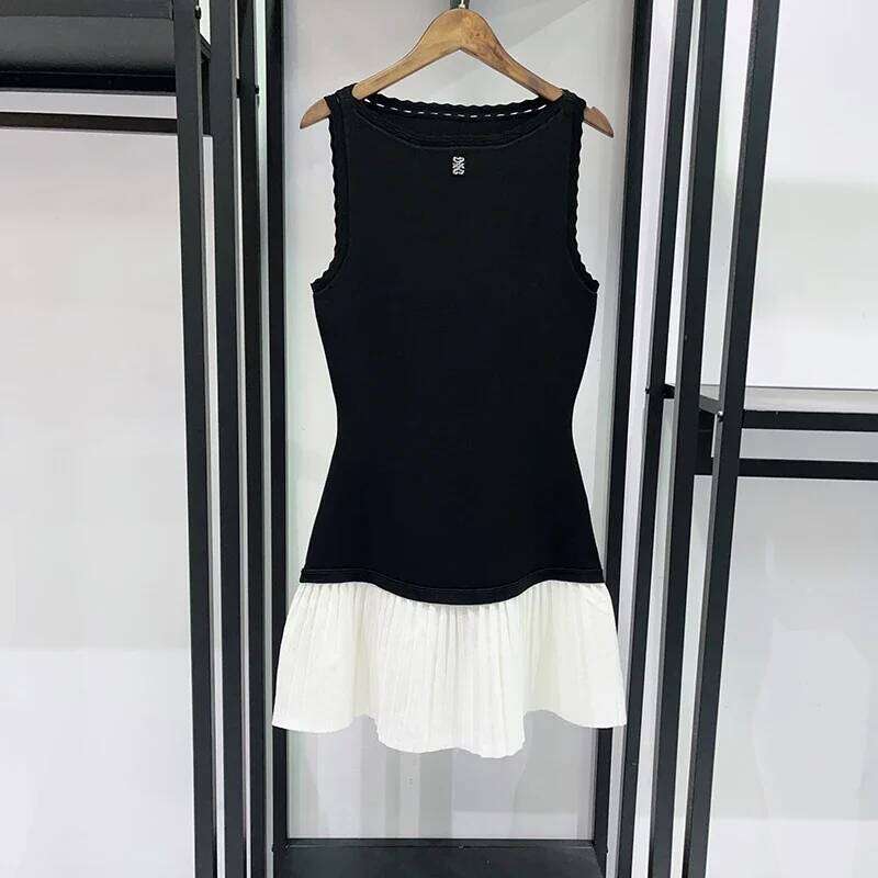 Women Contrast Color Pleated Hem Dress 2026 Spring New Sleeveless Slim Fit Female Slash Neck Tank Robes Mdng260330