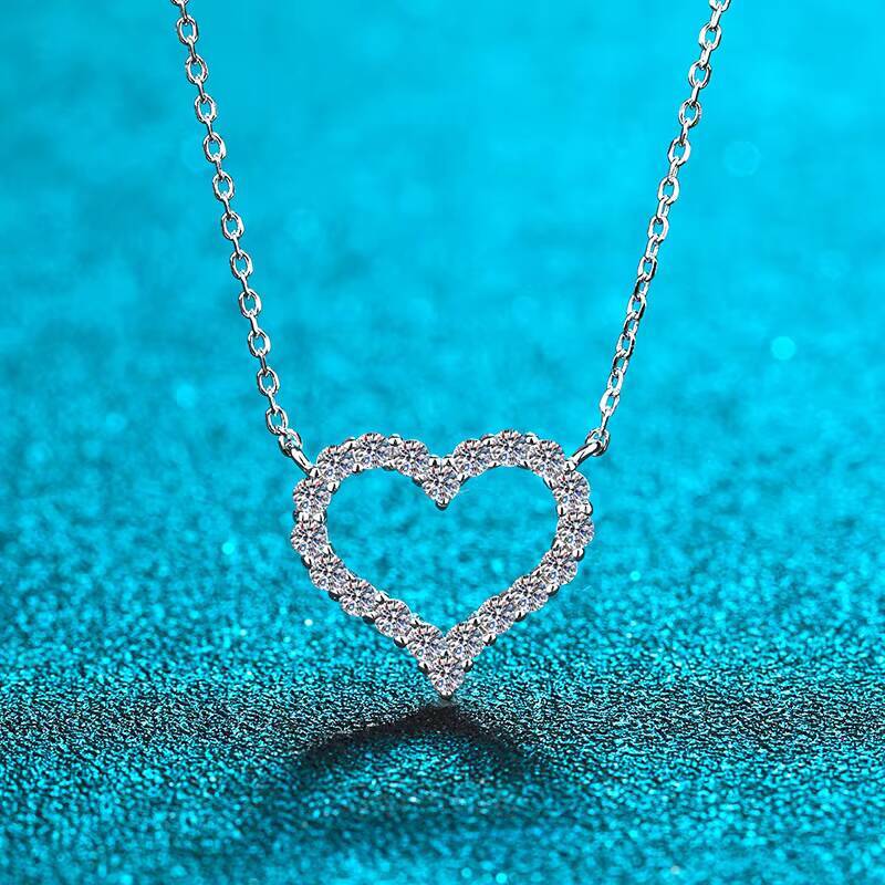 Wholesale Custom Fine Jewelry 925 Sterling Silver Moissanite Heart Pendant Necklace for Women Valentines Day Gifts