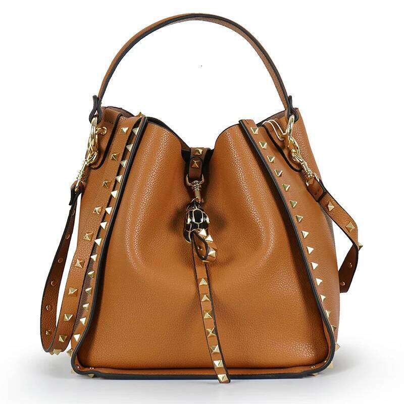 Luxury Genuine Leather Tiger Head Rivet Shoulder Bag With Inner Pocket Metal Studded Tote Bag Women Soft Bucket Handbag Liksusie