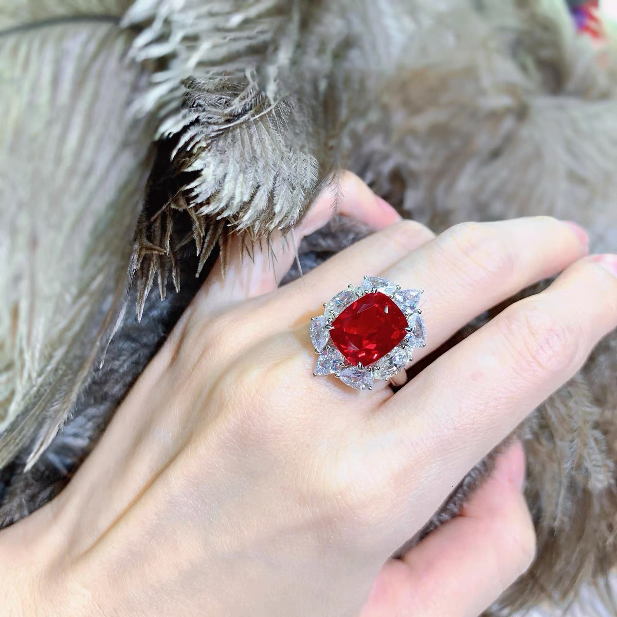 Jewlery Designer For Women High-End Dazzling Gemstone Ring With Ruby, Adjustable Size, Fashionable Design, Luxurious And Ultra-Sparkling
