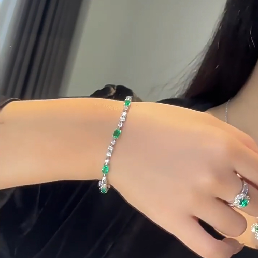 Delicate Wedding Bracelets luxury Jewelry 18K White Gold Fill Princess Cut Emerald CZ Diamond Handmade Crystal Party Women Bridal Bangle For Her Gift