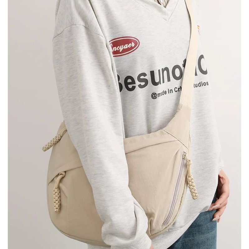 Crossbody Dumpling Women's 2025 New Versatile Casual Shoulder Large Capacity Sports Lightweight Small Bag