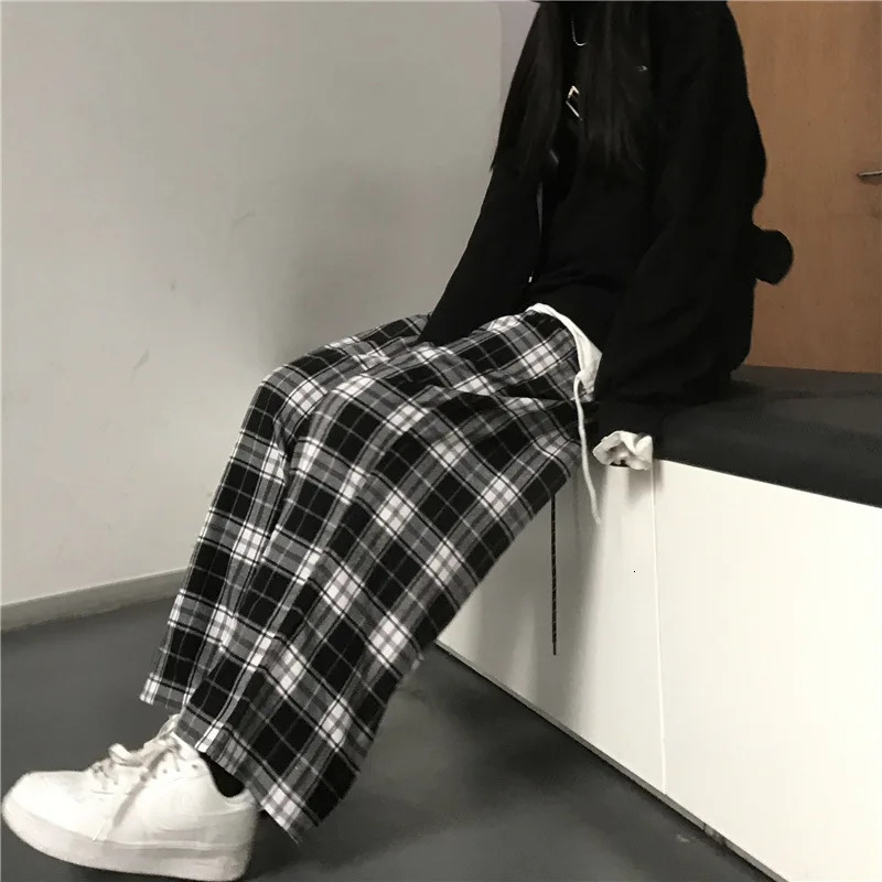 Oversize Women Sweatpants Fashion Black Plaid Casual Pants Baggy Elastic Waist Pockets Student Unisex Hip Hop Loose Trousers 260330