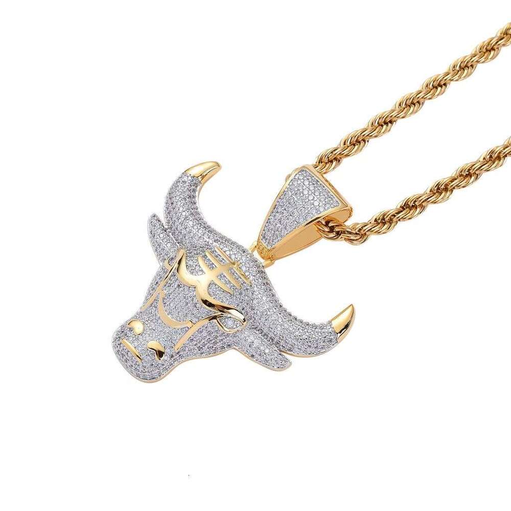 American Hip-Hop Bull Head Niche Light Luxury Fashion Pendant, Copper Inlaid With Zircon, Personalized High-End Design Men's Necklace