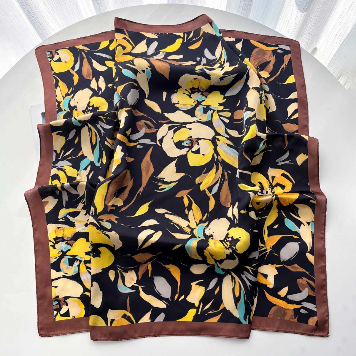 Design Print Silk Imitation Scarf for Wen Square Hairbands Foard Fem Bandana Neck Kerchief bands 2026 New X2603281