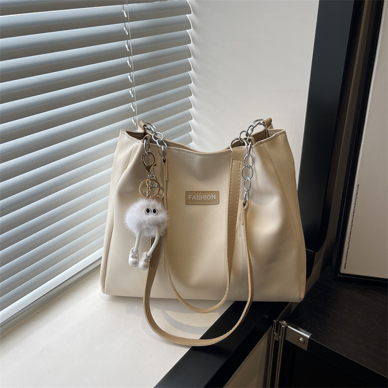 Free Shipping High Value Class for Women, Large Capacity Short Trip Travel Single Shoulder Crossbody Handheld Tote Commuter Bag, Sports Style Yoga Bag