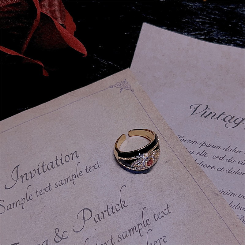 Jewlery Designer For Women New Vintage French Retro Glaze Piano Lacquer Enamel Eye-Shaped Exquisite Open Ring