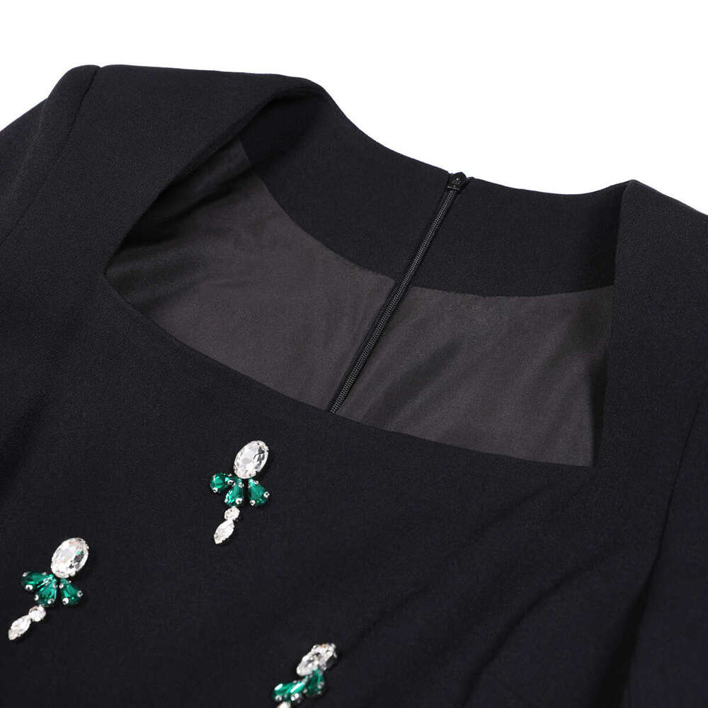 Spring and Autumn New Designer r27 High Quality Fashion Square Collar r27 Waist Slim Fit Inlaid Long Sleeve Women's Long Skirt