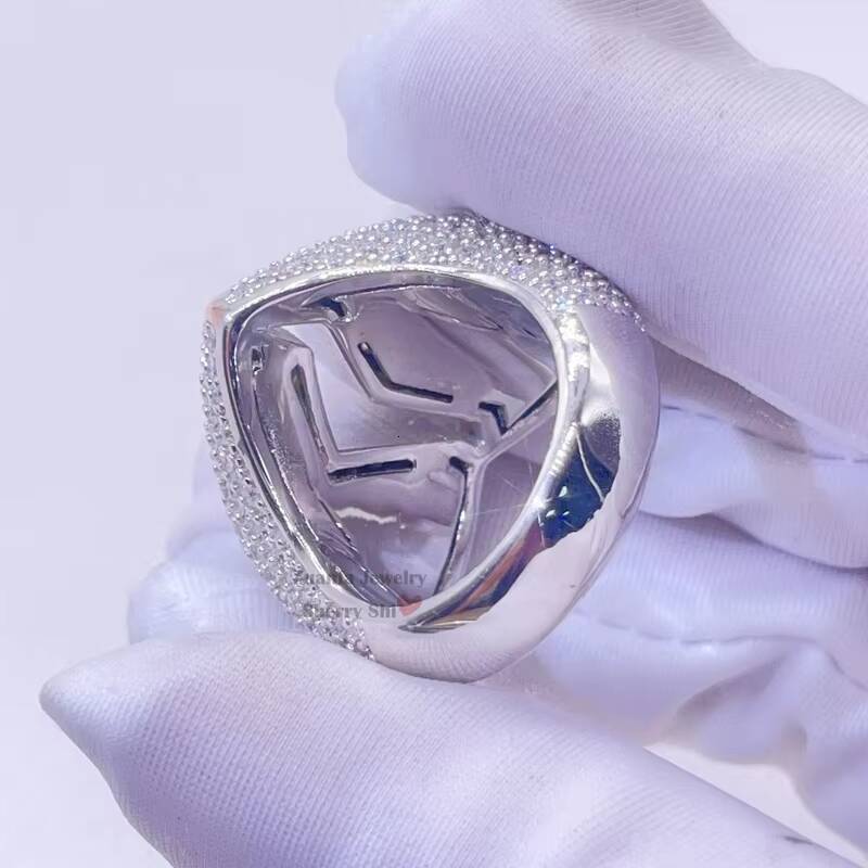 Hot Sell Drop Shipping White Gold Iced Out GRA Moissanite Diamond Heart Broken Iced Out Ring Hip Hop