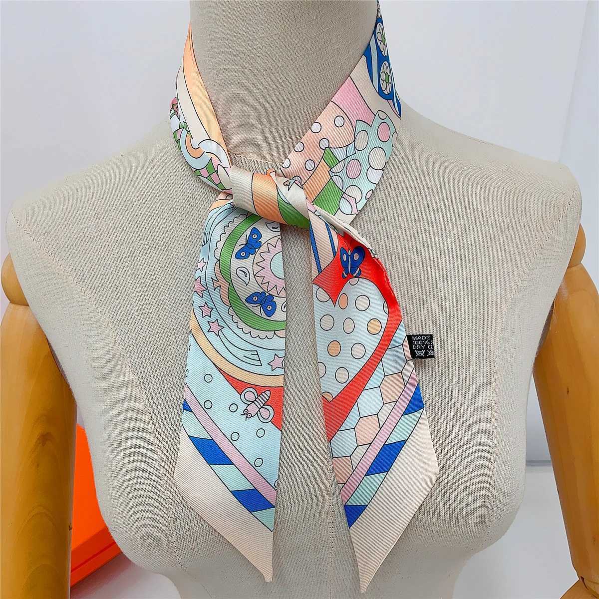 2024 Brand New Design Owl Scarf Wen Luxury Silk Scarf Fashion Hair band Foard Skinny Bag Scarves Neckerchief For Ladies X260328