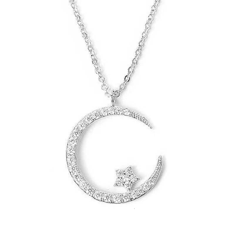 Designer luxury New Summer Star Moon Zircon Necklace Super Shiny High-end Design Niche Ins Star Moon Collarbone Necklace