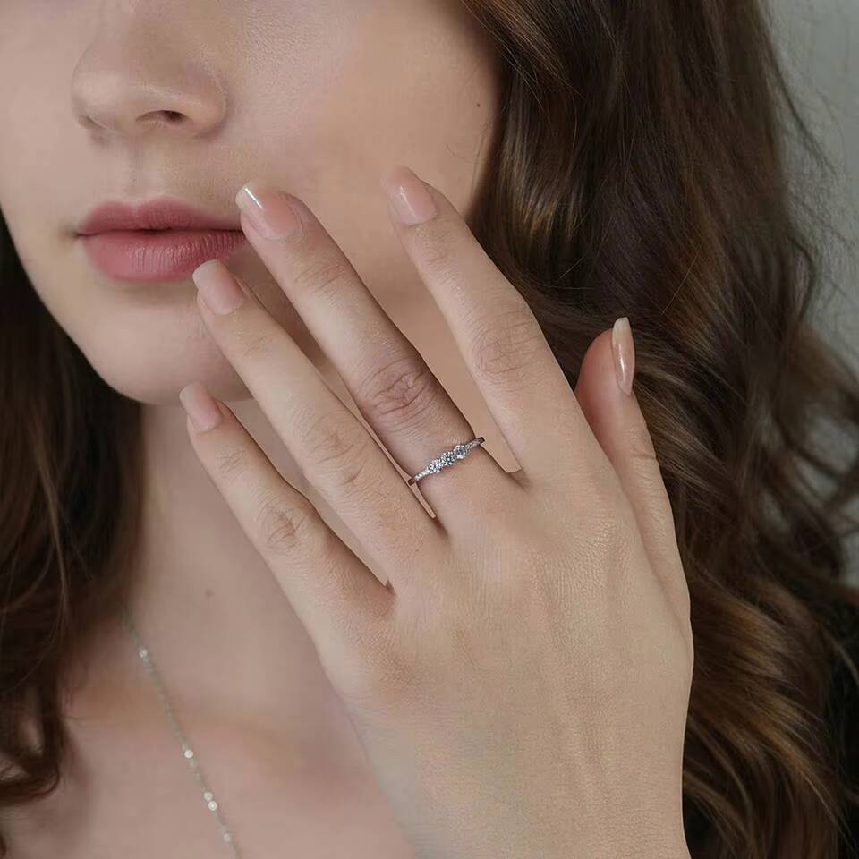 MILO MLSMR12 925 Sterling Silver Round Cut D Color VVS Moissanite Wedding Band Classic Brilliant Jewelry for Women