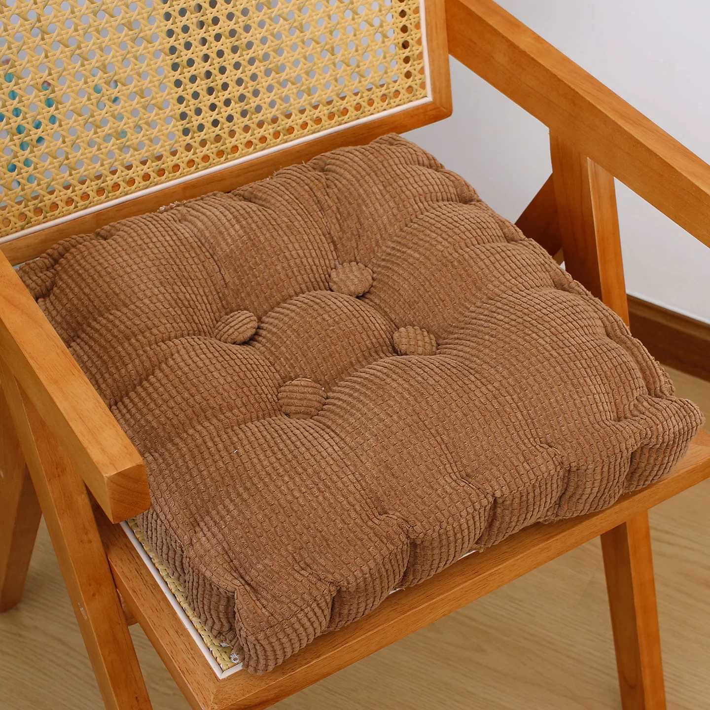 2025 Winter Warm Button Closure Seat Pad Thick Padded Removable Washable Non-Slip Dining Chair Cushion for Office Tatami Futon H260330 - view 6