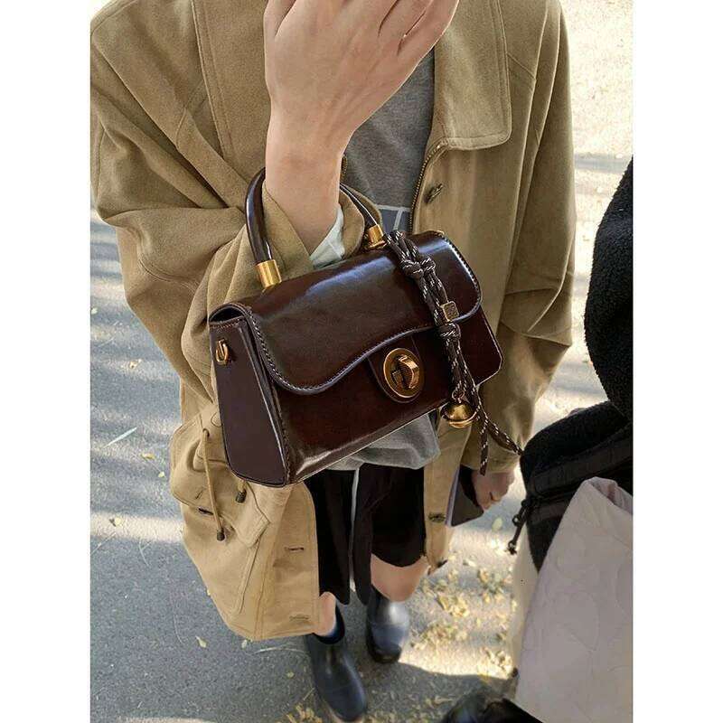 Retro Sle Women S Crossbody Faionable Versatile Small Square Multi Functional Single Oulder Slant Bag For Commu QIBALIANGPIN