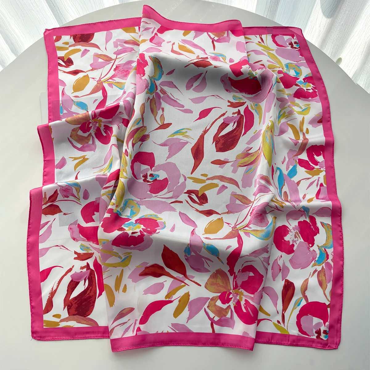 Design Print Silk Imitation Scarf for Wen Square Hairbands Foard Fem Bandana Neck Kerchief bands 2026 New X2603281
