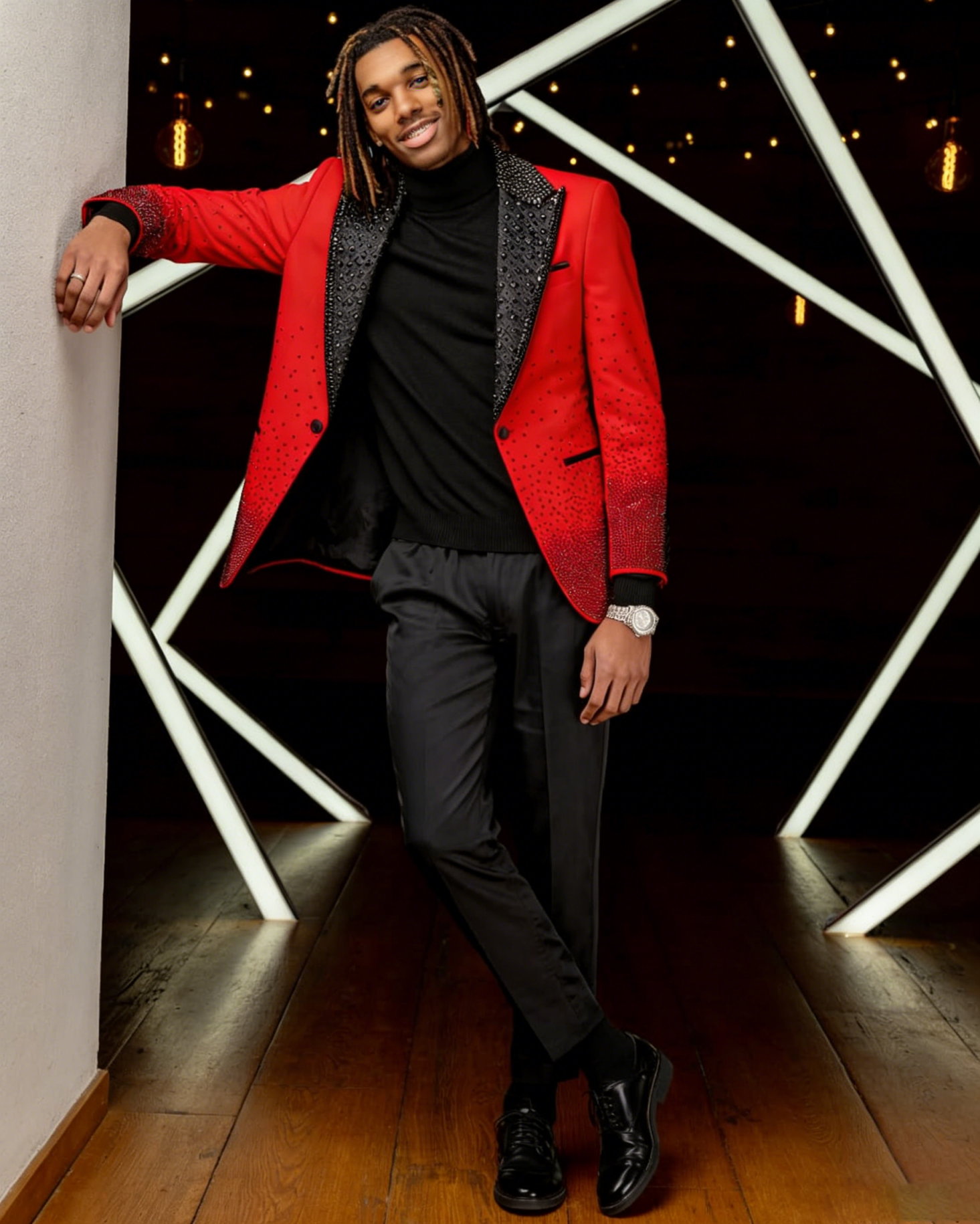 Fashion Red Beaded Prom Blazers Sets One Button Peaked Lapel Pant Jacket Loose Fit Customized Groom Wear 2 Pieces