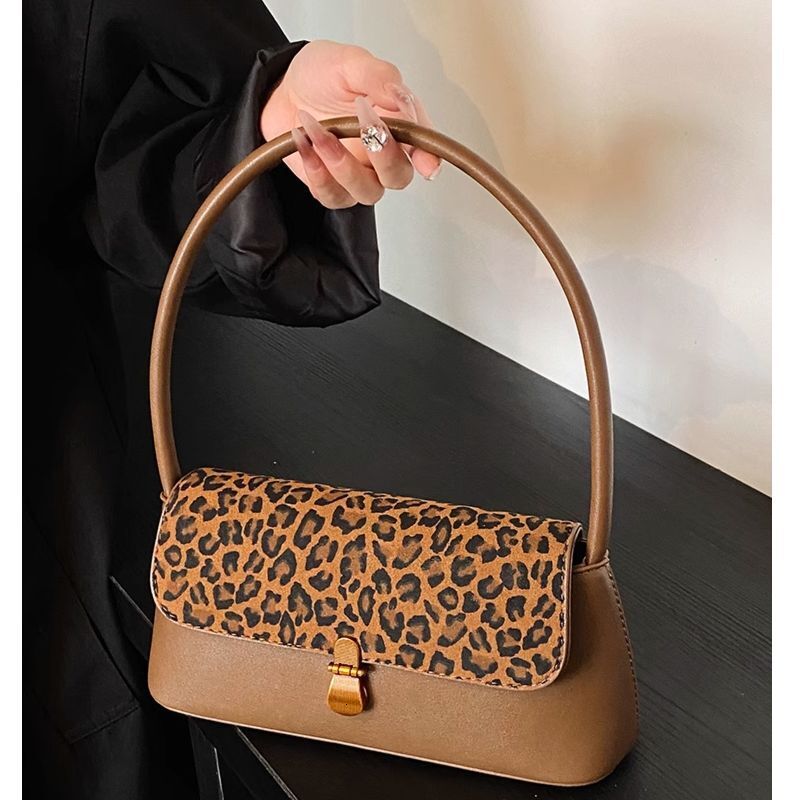 High-End Baguette Underarm for Women 2025 Autumn New Super Popular Leopard Print Stylish Single Shoulder Bag Fashionable Elegant Handbag