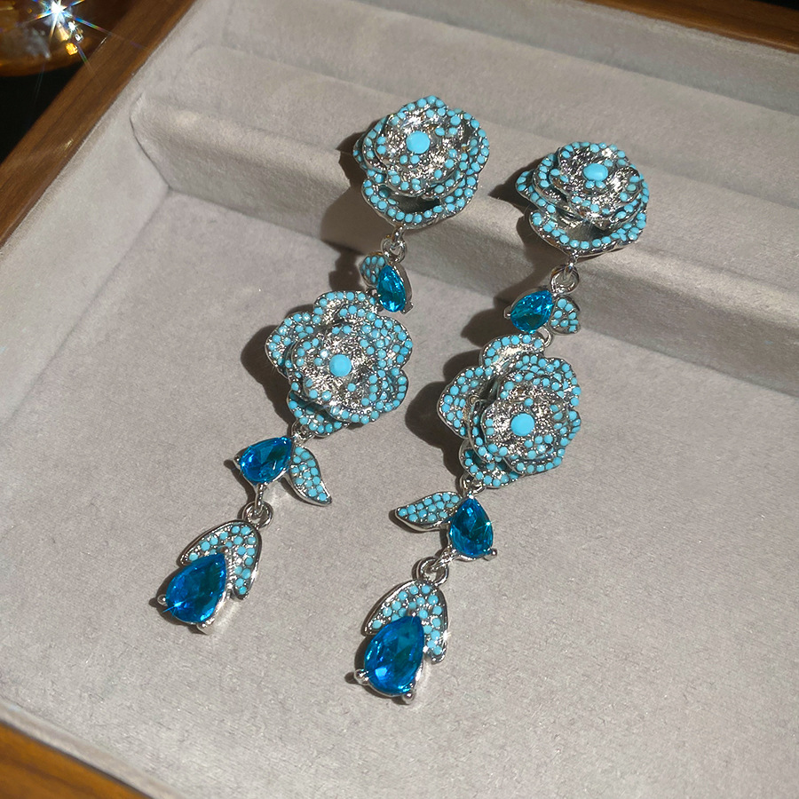 Vintage silver needle zircon hollow flower stud earrings with unique, exquisite, stunning design, offering a niche and high-end feel - view 7