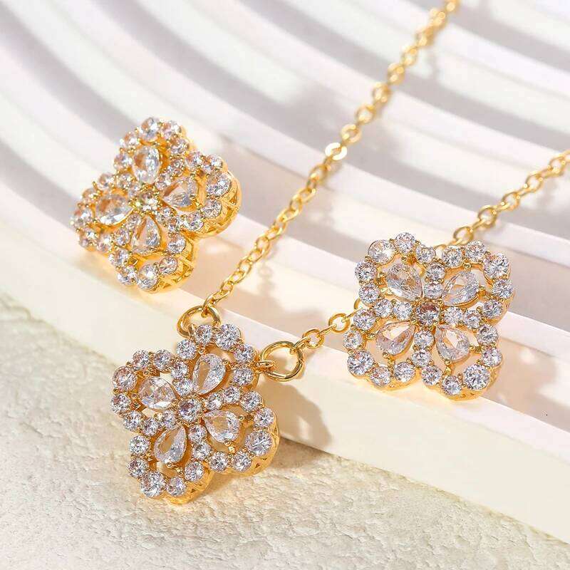 Jewelry Set With Earrings Necklaces High Quality Flower Shaped Decorative Designer Earr Necklace Made Of Copper And Set Zirconium Stones Gift for Wome