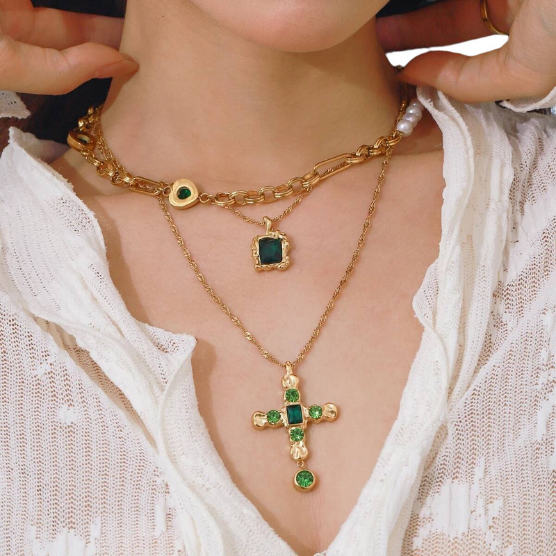 Delicate Colorful Bling Pendant Cubic Zirconia Jewelry Cross Stainless Steel Luxury Necklace High-Grade Fashion Shiny