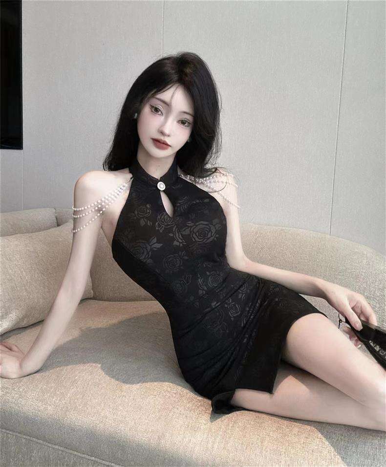 New Chinese-Style Elegant Improved Cheongsam Young Style, Everyday Sleeveless Off-Shoulder Slim-Fit Short Dress, Trendy Qipao Hanfu Silk