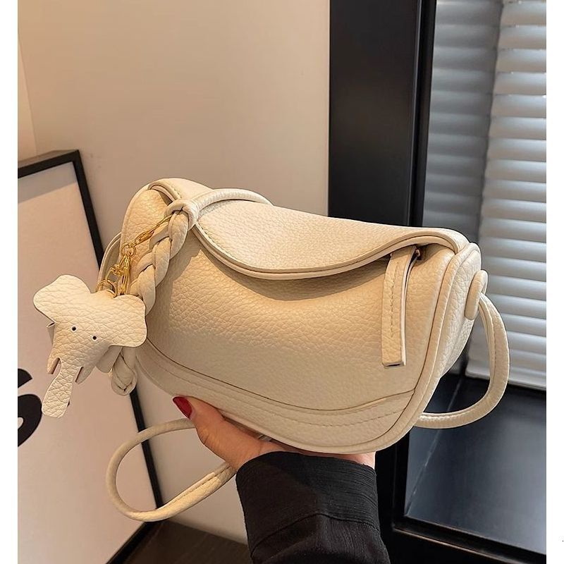 High-Value French for Women 2025 New Single Shoulder Crossbody Popular Niche Versatile Saddle Dumpling Bag
