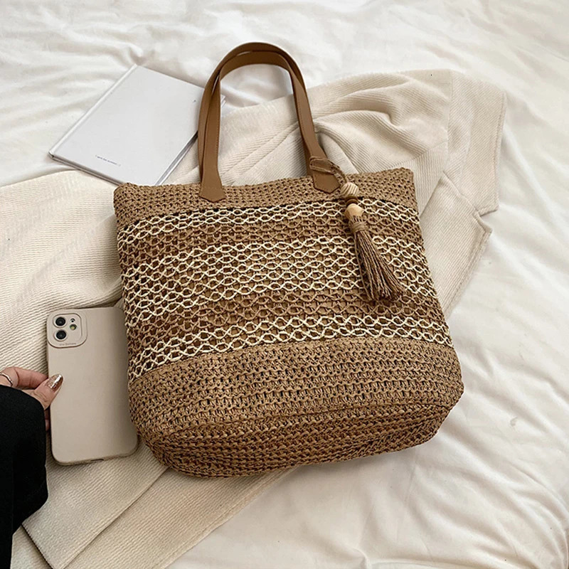 Summer Straw Bags for Women High Quality Rattan Shoulder Bag Travel Handmade Woven Beach Handbags Female Large Capacity 260316