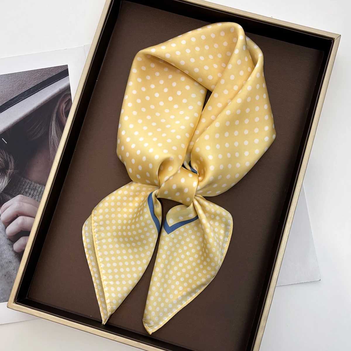 Dot Print Wen Square Scarf Silk Feeling Neckerchief Bandana Lady Spring Shawl Scarves Wrap Kerchief Hair Band Ties X260328