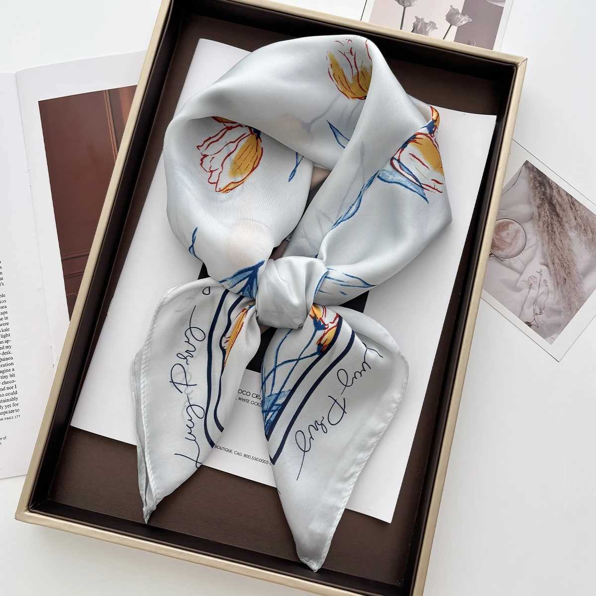 1pcs Summer Bright Color Oil Painting Lemon Print Small Square Wen Satin Neck Tie Scarfs Soft Neat Ladies Neckerchiefs X260328