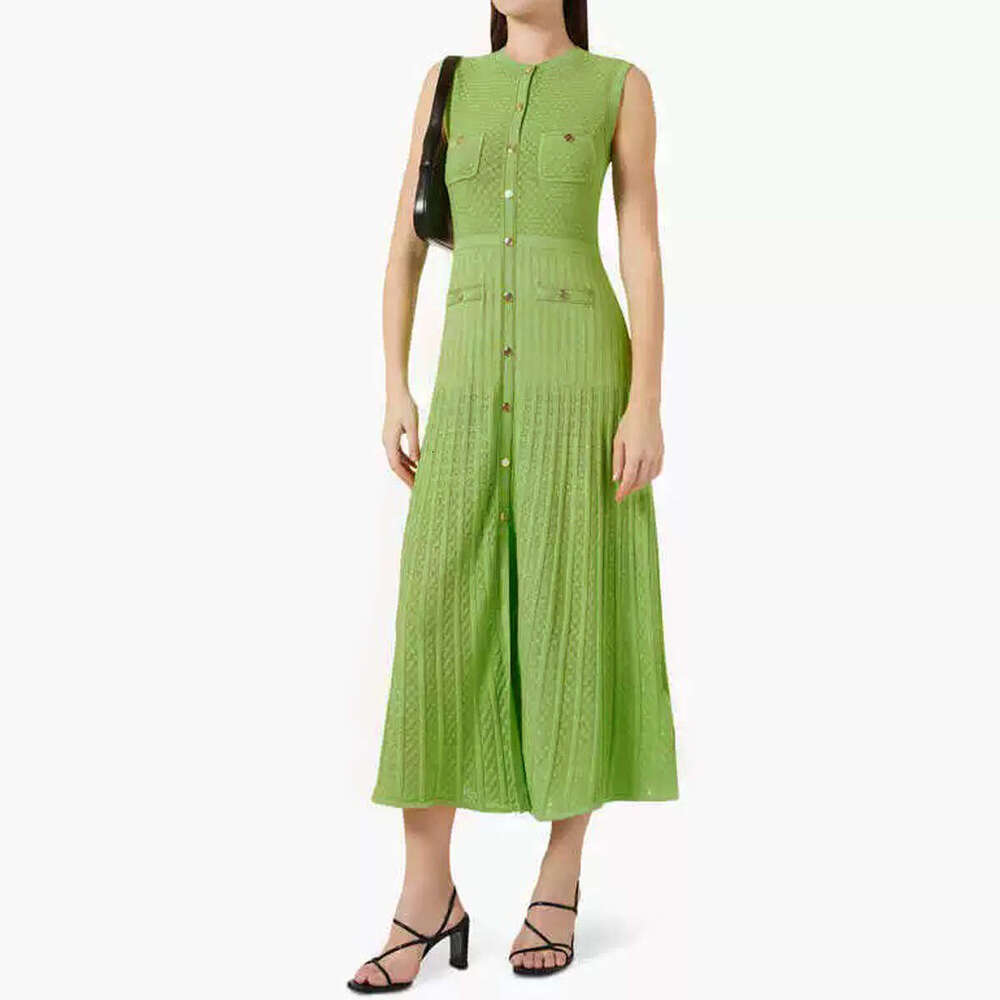 Summer new designer women's sleeveless dress slim fit knitted D7 hollow elegant long skirt 2026
