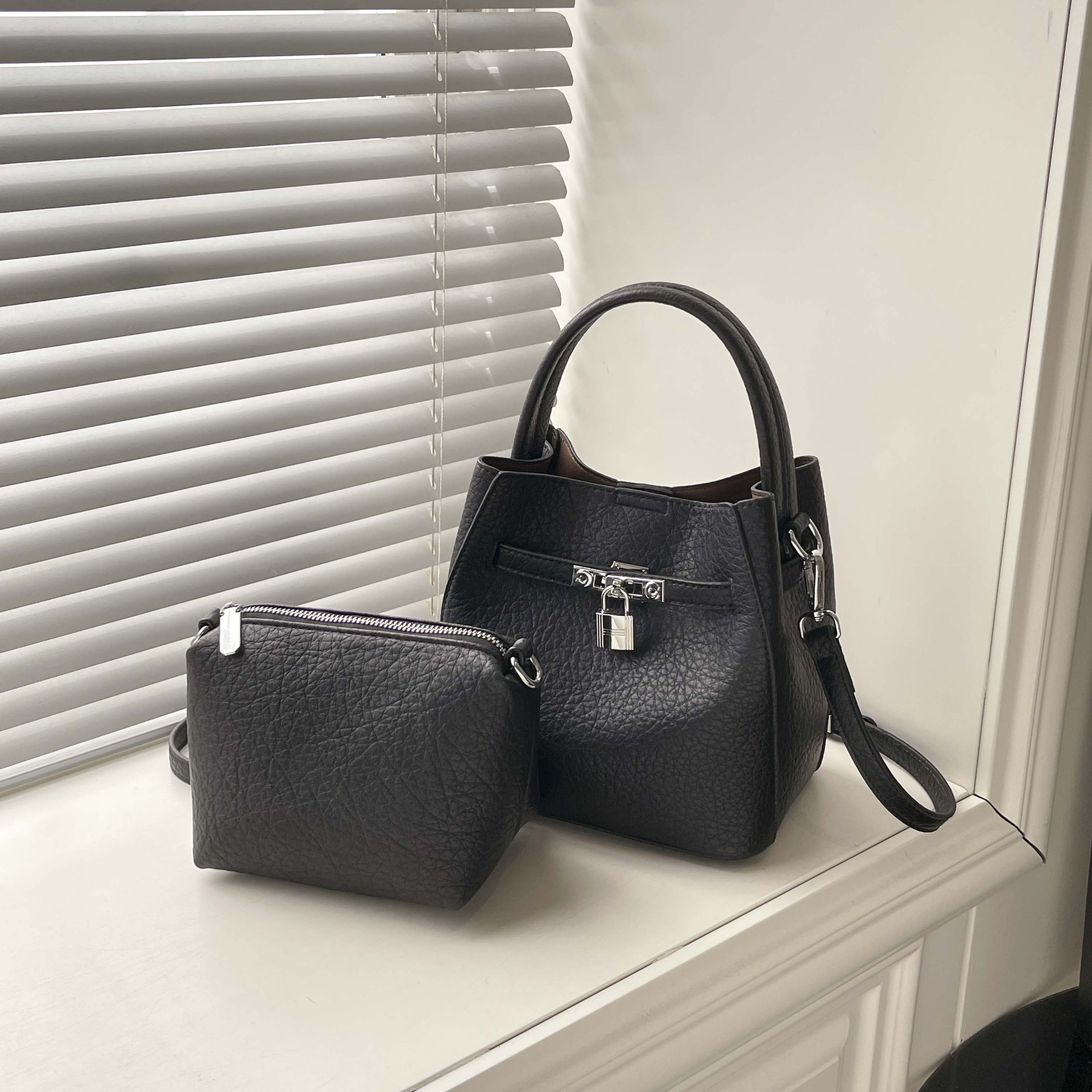 New women's bag set, PU simple large-capacity shoulder bag, girls' backpack, handbag, trendy manufacturer wholesale