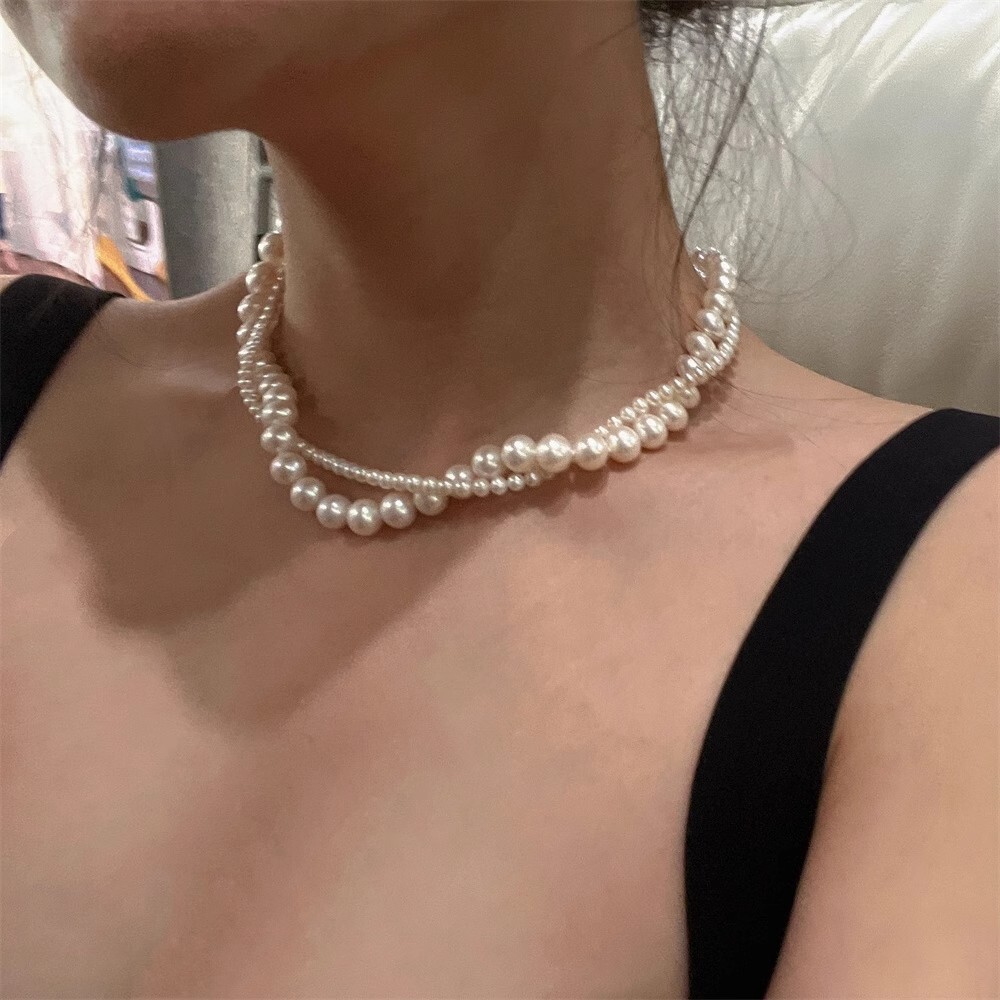 Designer luxury French Retro Double-Layer Pearl Necklace for Women, High-End Elegant Wrap Collarbone Chain, Niche Design Versatile Choker
