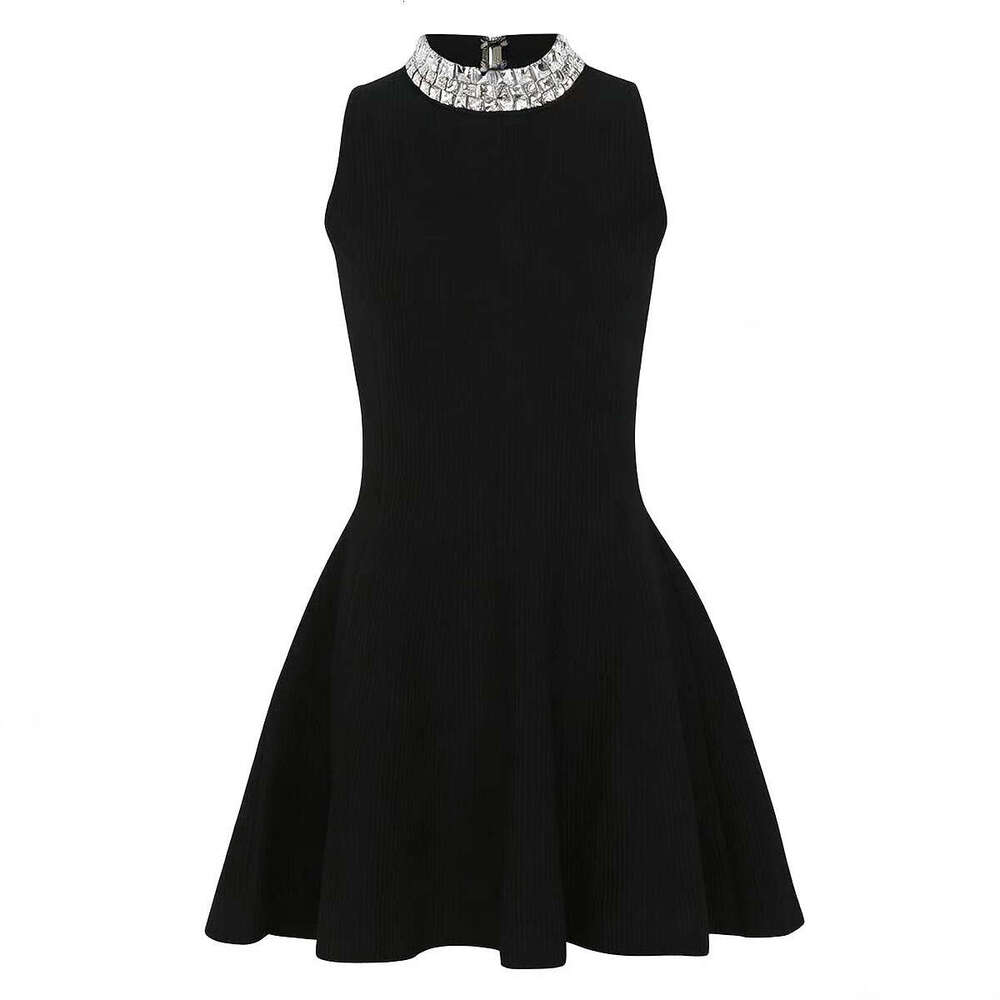 Summer new designer high-quality r27 sexy knitted r27 fashionable slim fit women's rhinestone dress 2026